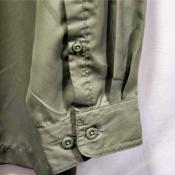 Habit Men’s Green Long-Sleeve Button-Up Pocketed Vented 40+ Solar Factor Size M - Picture 6 of 11